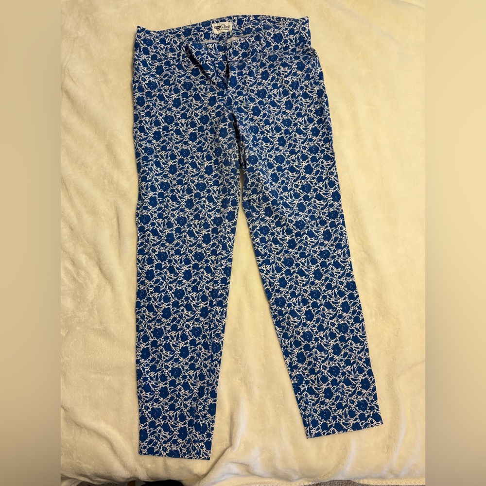 Old Navy Blue and White Leaf Print Pants